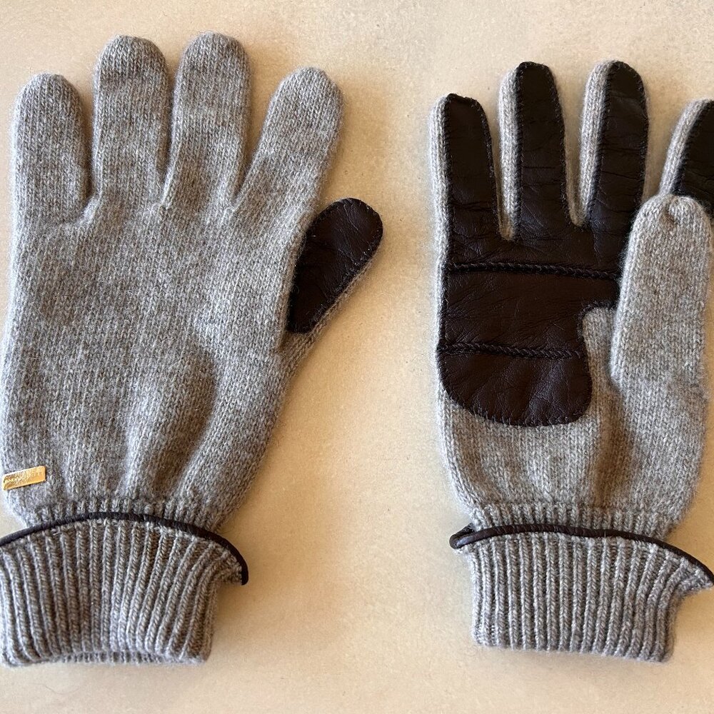Les Copains Cashmere and Leather Gloves NWOT